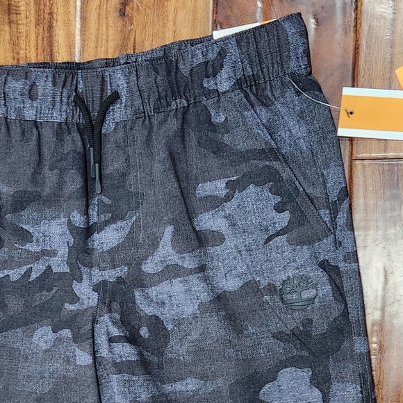 🆕️ Timberland Stretch Swim Trunks Camo/Castletock - Picture 3 of 8